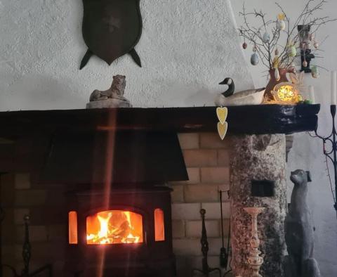 Jedinečný rustikální dům s výhledem na ostrovy Brijuni v Galizaně mezi Pulou a Rovinjem - pic 21