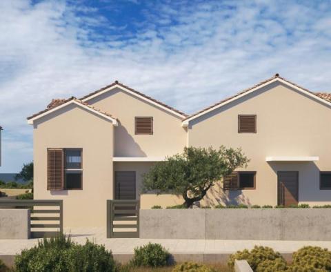 Magnifiques maisons de ville à Brodarica à 500 mètres de la mer - pic 6
