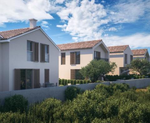Magnifiques maisons de ville à Brodarica à 500 mètres de la mer - pic 8