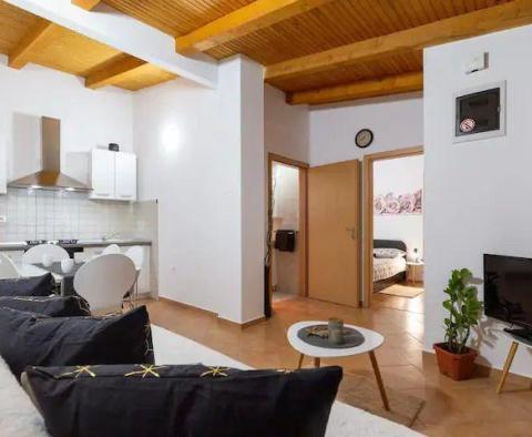 Two houses with swimming pool in an ideal location in Pula - pic 24