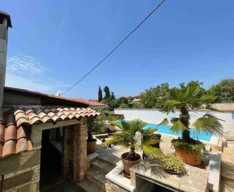Two houses with swimming pool in an ideal location in Pula - pic 36