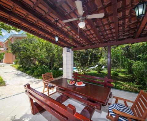 Красивая 4-звездочная туристическая недвижимость на продажу в Макарске - фото 40