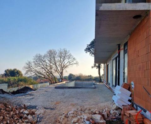 Przestronny nowy budynek o nowoczesnym designie w Liznjan - pic 3