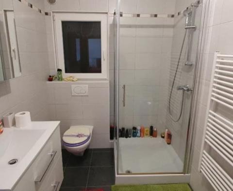 Maison de 5 appartements avec beaucoup de potentiel, dans un endroit calme et magnifique dans la région de Porec - pic 65