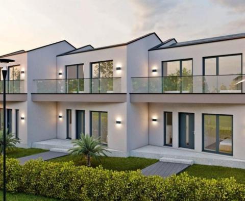 Ikerház villa medencével Poreč külvárosában - pic 2