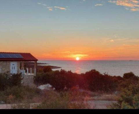 Propriété absolument unique à vendre sur l'île de Drvenik - pic 17