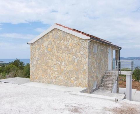 Propriété absolument unique à vendre sur l'île de Drvenik - pic 7