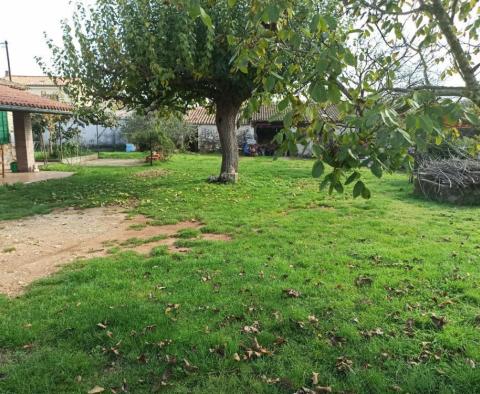 House for sale in Valdebek, Pula on 1604 sq.m. of land - pic 7