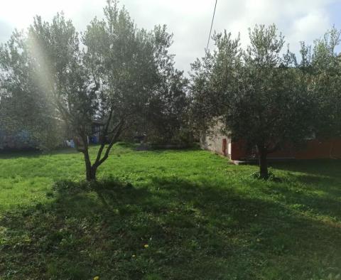 House for sale in Valdebek, Pula on 1604 sq.m. of land - pic 16