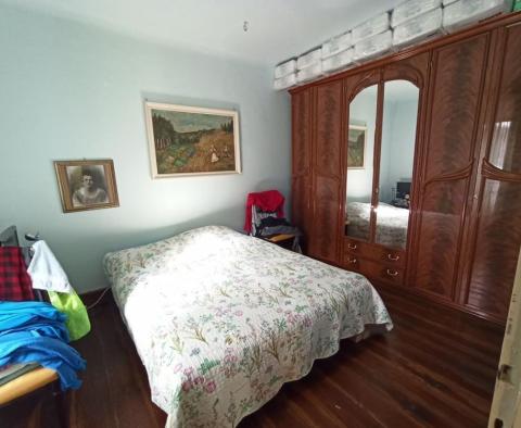 House for sale in Valdebek, Pula on 1604 sq.m. of land - pic 30