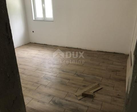 Pięć domów szeregowych o powierzchni 590 m2 z widokiem na morze i 2 basenami w Icici - pic 30