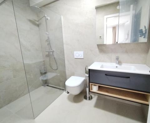 Nowy nowoczesny kompleks 6 apartamentów na sprzedaż w Medulin 150 metrów od morza - pic 18