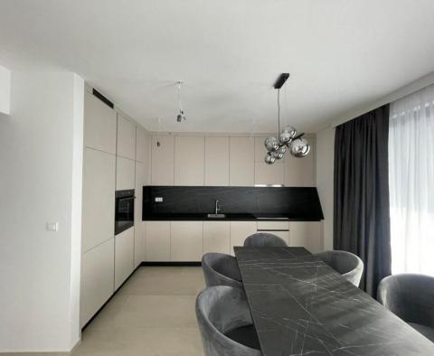 Nowy nowoczesny kompleks 6 apartamentów na sprzedaż w Medulin 150 metrów od morza - pic 26