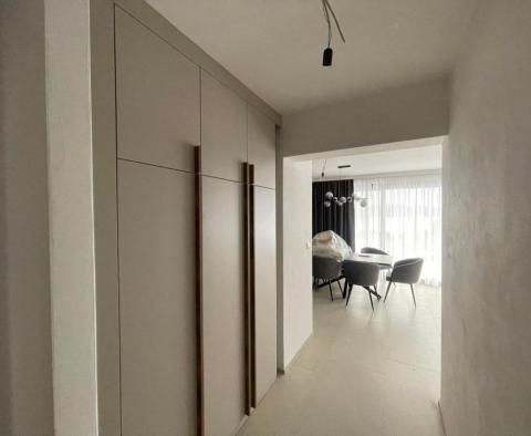 Nowy nowoczesny kompleks 6 apartamentów na sprzedaż w Medulin 150 metrów od morza - pic 28