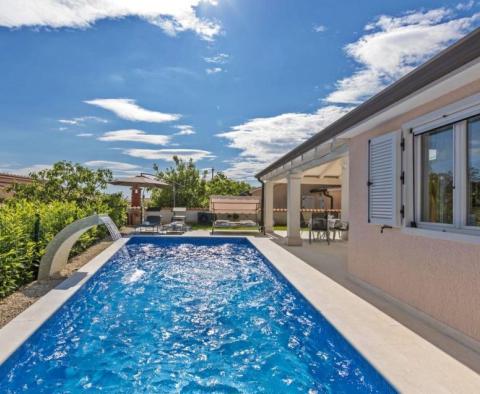 Villa mit Pool in der Gegend von Porec - foto 11