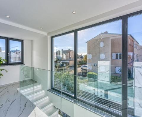 Impressive light and bright villa in popular Rovinj, for sale - pic 44