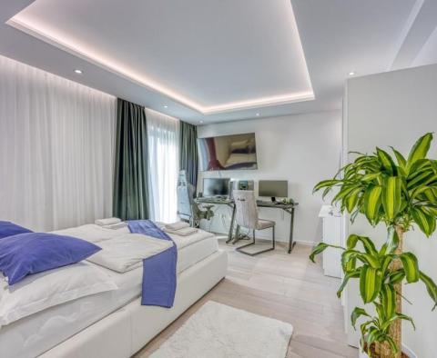 Impressive light and bright villa in popular Rovinj, for sale - pic 46