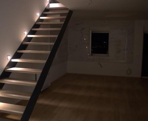 Luksusowy apartament na najwyższym piętrze w Zadarze - pic 11