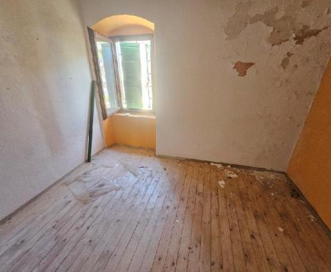 Part of charming stone house in Tucepi, 10 meters from the sea - pic 9