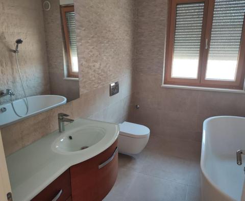 1ère ligne de mer - Appartement de 3 chambres dans un immeuble neuf sur la péninsule de Pag - pic 21