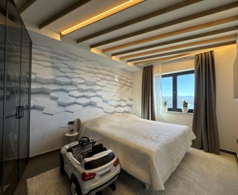 Unique penthouse on two floors in a luxurious new building in Opatija - pic 17