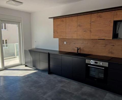 Appartement avec piscine partagée et vue mer dans le quartier paisible de Klenovica, à 60 mètres de la mer - pic 6