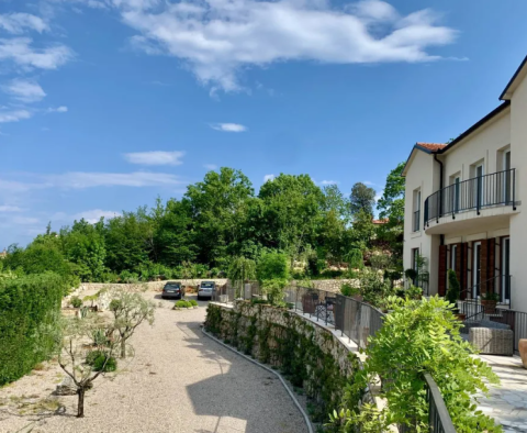 Wonderful house with sea views in Moscenicka Draga on a large plot of land - pic 8