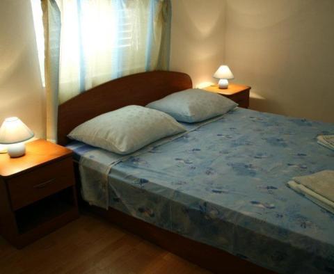 Apartmanház a tenger 1. vonalán Zadar környékén - pic 10