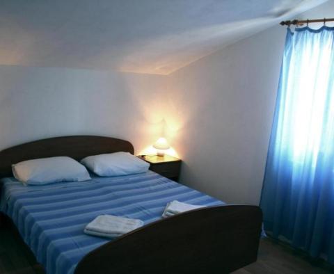 Apartmanház a tenger 1. vonalán Zadar környékén - pic 13