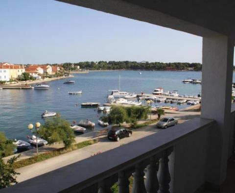 Apartmanház a tenger 1. vonalán Zadar környékén - pic 4