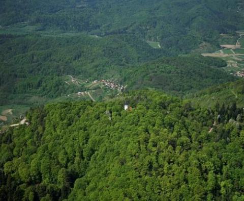 Erstaunliche Villa mit Innenpool in Ravna Gora auf 33.000 m². vom Land! - foto 11
