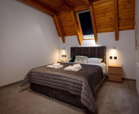 Erstaunliche Villa mit Innenpool in Ravna Gora auf 33.000 m². vom Land! - foto 17