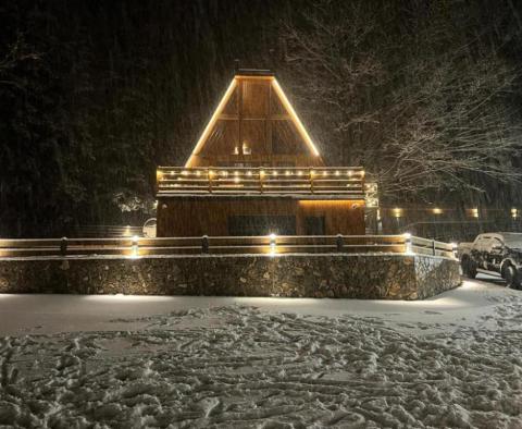 Erstaunliche Villa mit Innenpool in Ravna Gora auf 33.000 m². vom Land! - foto 31