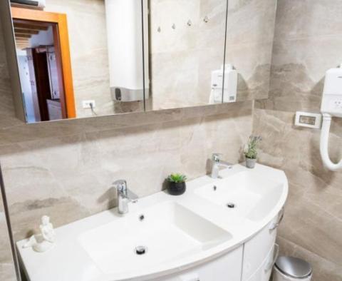 Furnished apartment in the very center of the city of Rovinj, 450 meters from the sea - pic 8