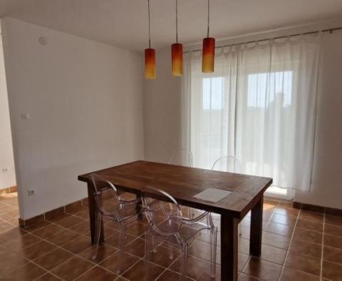 House with 2 apartments in Rovinj, 2 km from the sea - pic 8