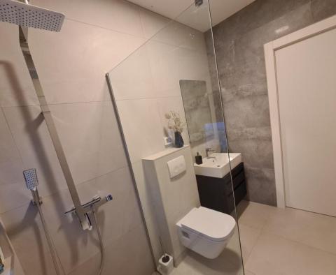 Modern villa in Štinjan, Pula - pic 16