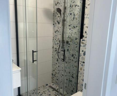 Apartmán se zahradou v nové moderní rezidenci na Čiovo, Trogir - pic 22