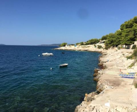 Terrain constructible au 1er rang de la mer à Ciovo, Trogir - pic 3