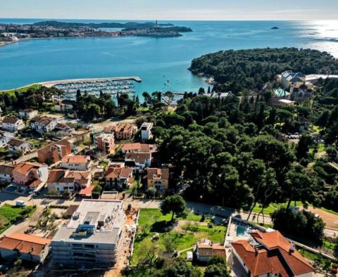 Дом с апартаментами в 200 м от моря, в красивом Ровине - фото 3