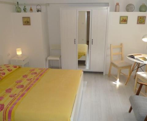 Дом с апартаментами в 200 м от моря, в красивом Ровине - фото 36