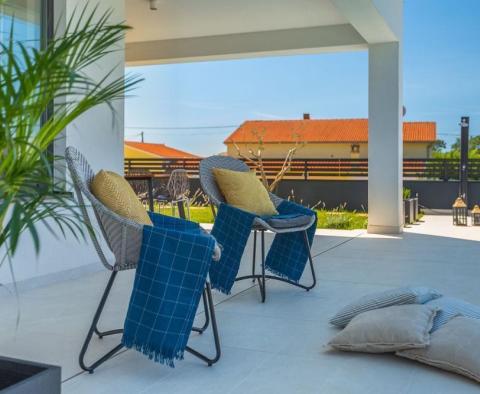 Light and bright quality villa in Galizana - pic 21