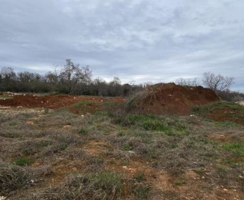 Terrain constructible à Poreč, à 2 km de la mer - pic 5