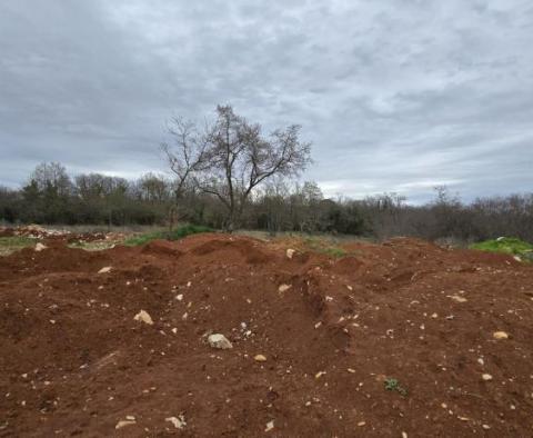 Terrain constructible à Poreč, à 2 km de la mer - pic 10