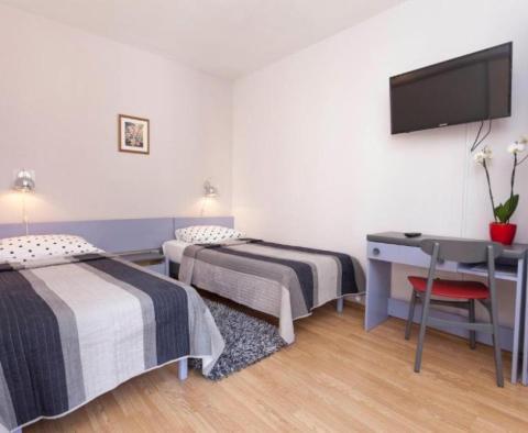 Excellent tourist property in Makarska, 90m from the sea - pic 30
