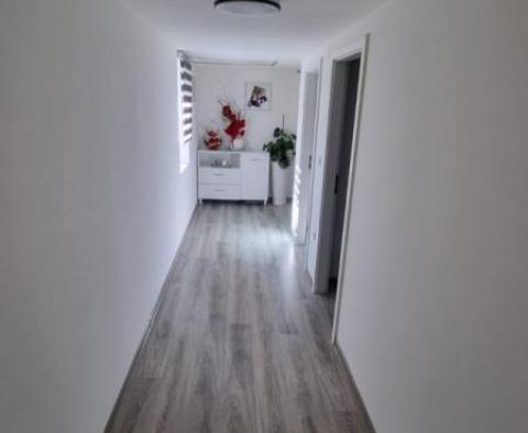 Maison en pierre dans la région de Poreč, à 14 km de la mer - pic 6