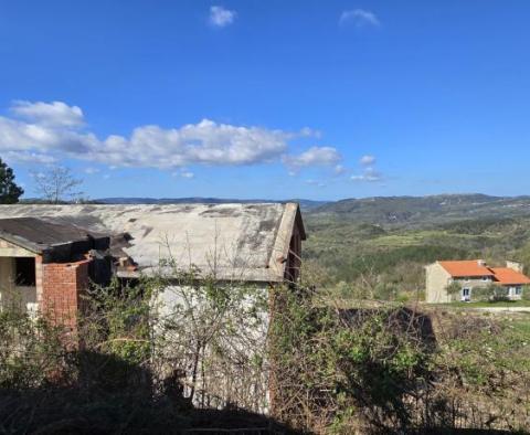 Fantastyczne osiedle w Buzet składające się z 4 budynków mieszkalnych i jednego budynku mieszkalno-biznesowego, otwarty widok na przyrodę i jezioro - pic 84