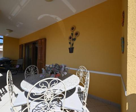 fantasztikus penthouse Rabacban, lélegzetelállító kilátással a tengerre és garázzsal - pic 9