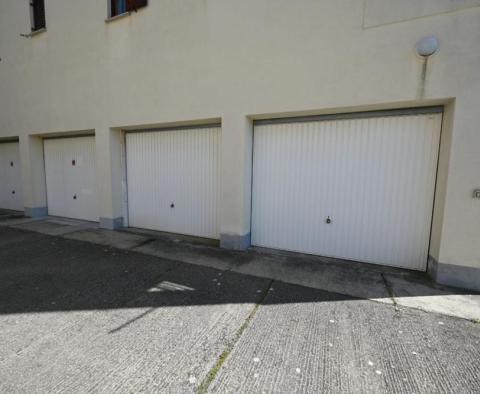 fantasztikus penthouse Rabacban, lélegzetelállító kilátással a tengerre és garázzsal - pic 64