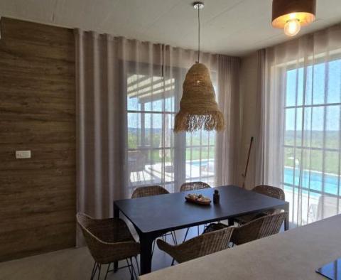 Schöne Villa in Karojba, Umgebung Umag zu kaufen - foto 19
