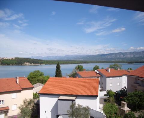 Duplex apartman Soline-ban, Dobrinjban, csodálatos kilátással a tengerre, mindössze 200 méterre a tengertől - pic 2